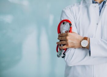 Médicos serão homenageados em Solenidade nesta segunda-feira