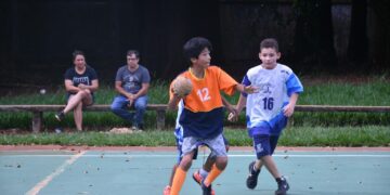 Festival de mini-hendebol da REME conta com 18 escolas participantes