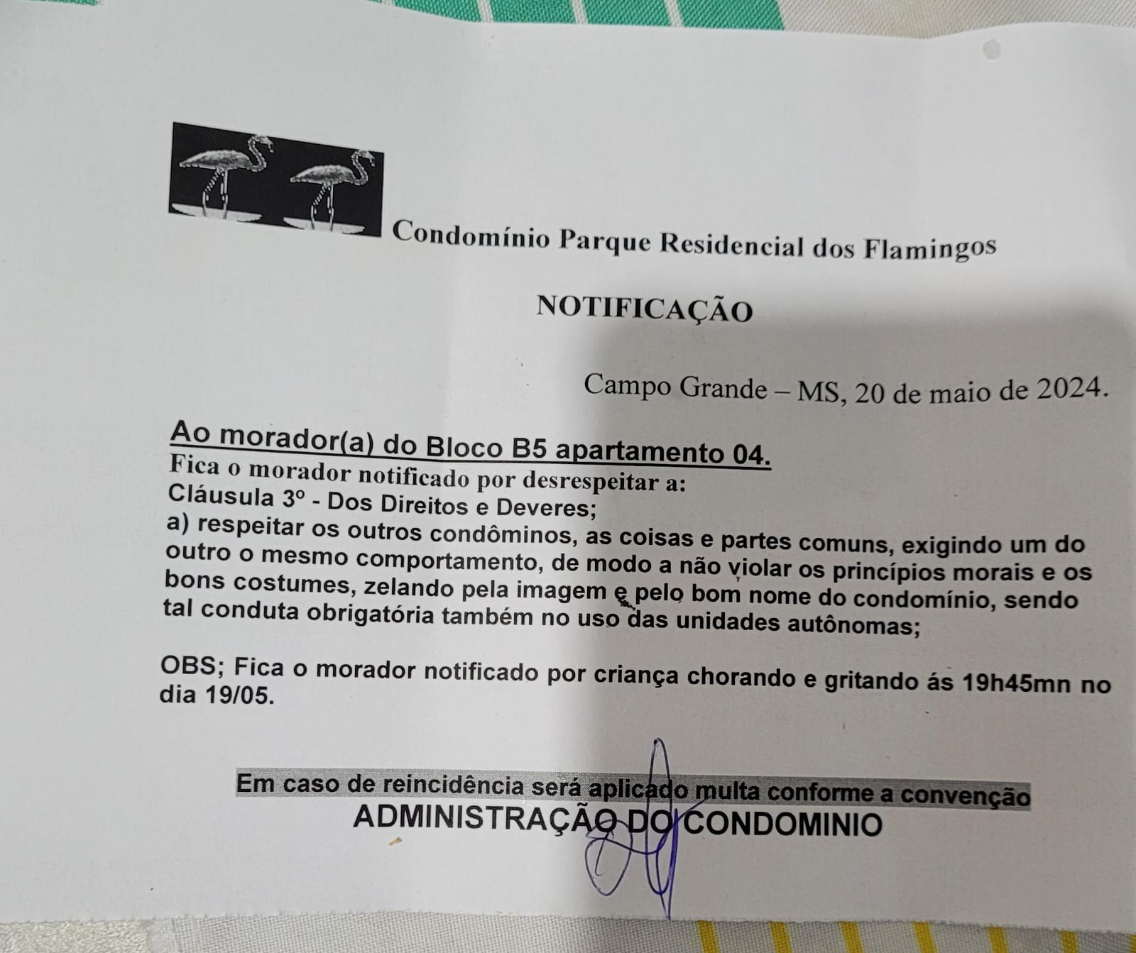 Criança de 6 anos chora e moradora é notificada por síndico de condomínio em Campo Grande; condôminos ficaram indignados