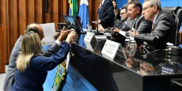 Ordem do Dia: Prorrogação do recadastramento do “Energia Social” é aprovada em 1ª