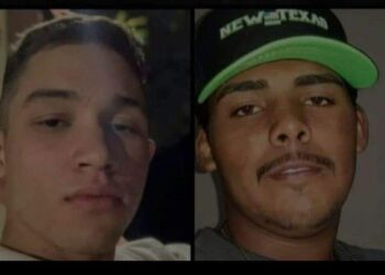 Jovens m*rrem  após caminhão bater em moto; motorista fugiu do local 