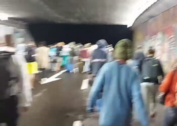 “Água na cintura”: Metereologista que morou em MS mostra situação no RS e mudança no meio da madrugada; vídeo 