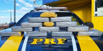 Em botijão de gás transportado dentro de uma mala, PRF localiza 12 kg de cocaína
