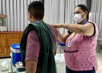 Lar de idosos de Campo Grande recebe imunização contra a gripe