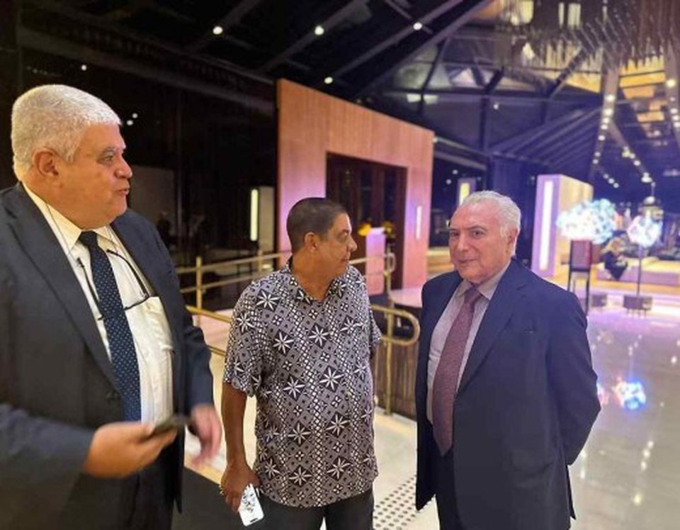 “Te conheço?”: Zeca Pagodinho não reconhece Temer após Marun “promover” encontro 