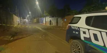 Menino de 13 anos m*rre baleado e adolescente de 16 fica ferida no Jardim das Hortênsias 