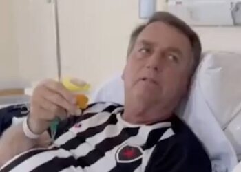 Bolsonaro volta a ser internado em Manaus para tratar de erisipela 