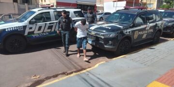 PM prende três suspeitos de matarem homem na Manoel da Costa Lima 