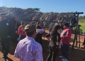 R$ 1 mil: jovem paraguaia é resgatada após desistir de “dar” filha de 11 dias; denúncia aponta para tráfico de bebês na fronteira 