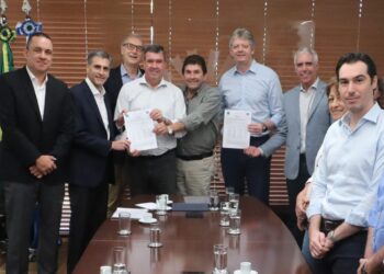 Polo Mundial de Celulose: governo entrega licença para instalação da fábrica da Arauco em MS