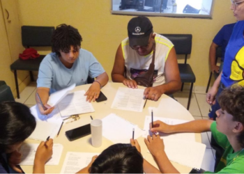 A campanha combina incentivo ao consumo de produtos locais com solidariedade, arrecadação de leite em rede de supermercados do MS