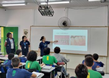 Escolas de 56 municípios de Mato Grosso do Sul recebem serviços de dentistas em dia D da Saúde Bucal