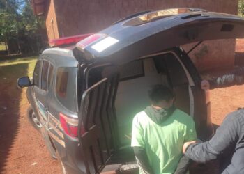 Homem que esfaqueou esposa após discussão é preso