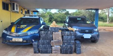 PRF prende homem com 379 kg de maconha em Água Clara