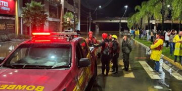 Bombeiros de MS realizam resgate de mais de 900 pessoas e 200 animais em RS