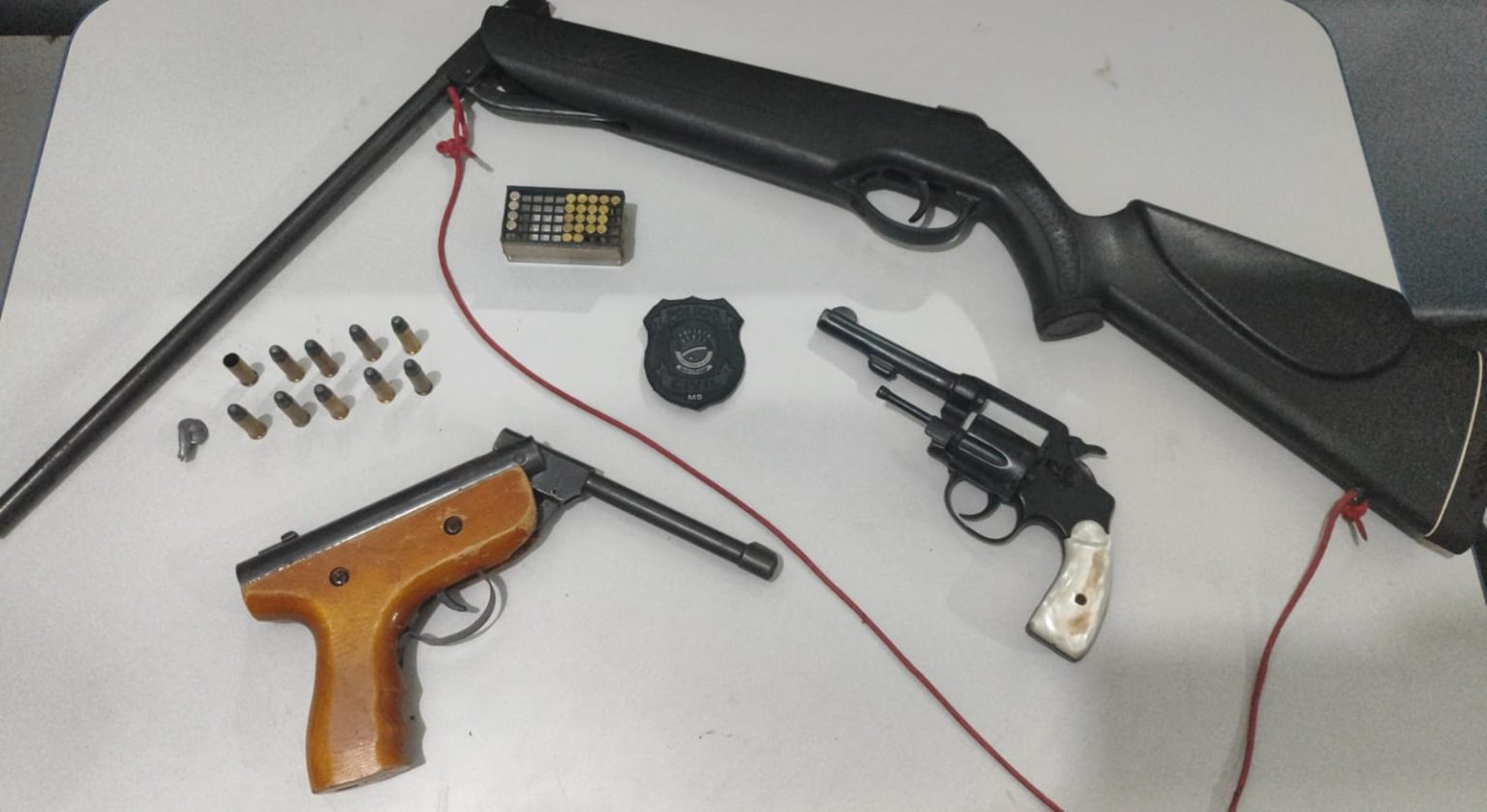 Homem é preso por posse irregular de arma de fogo em Água Clara