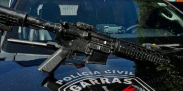 Polícia Civil apreende fuzil em casa vazia em Dourados