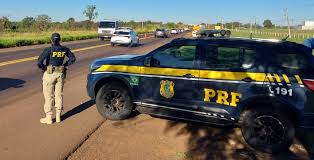 Homem é pego com 14 kg de skunk em ônibus na BR-463