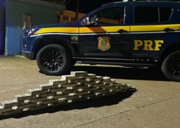 Homem é preso com 46kg de base de cocaína escondidos em pneu que seriam enviados para o Rio de Janeiro