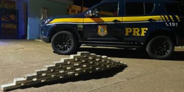 Homem é preso com 46kg de base de cocaína escondidos em pneu que seriam enviados para o Rio de Janeiro
