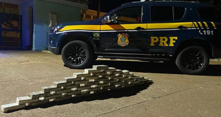 Homem é preso com 46kg de base de cocaína escondidos em pneu que seriam enviados para o Rio de Janeiro