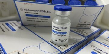 Governo recebe mais de 30 mil doses de vacina contra a Covid-19