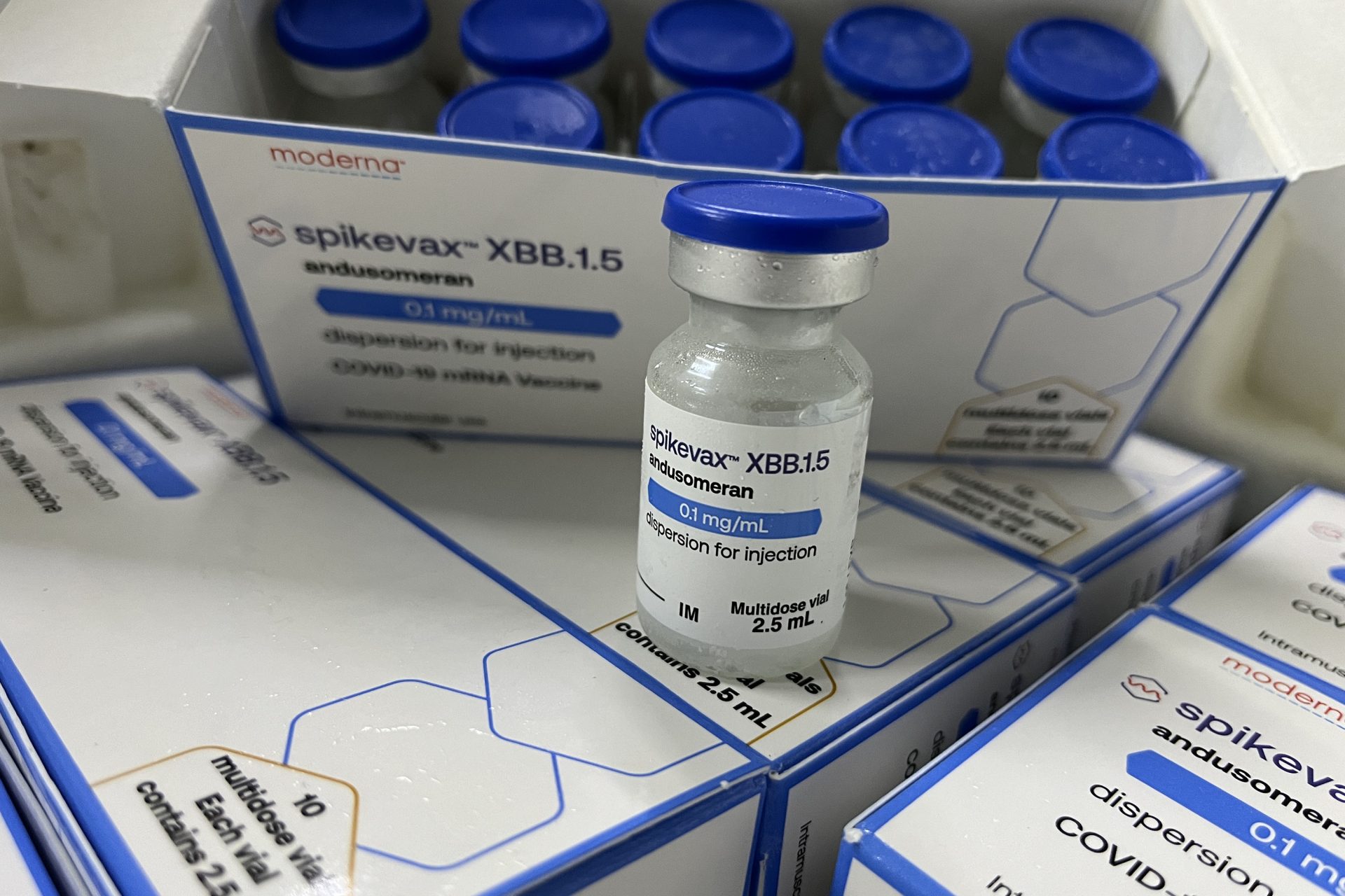 Governo recebe mais de 30 mil doses de vacina contra a Covid-19