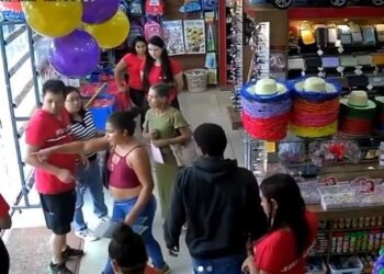 Mulheres são flagradas enquanto roubavam produtos de loja em Nova Andradina
