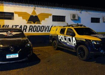 Polícia recupera veículo com registro de furto/roubo em distrito