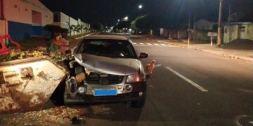 Após colidir com caçamba idoso admite ter ingerido bebida alcoólica em festa