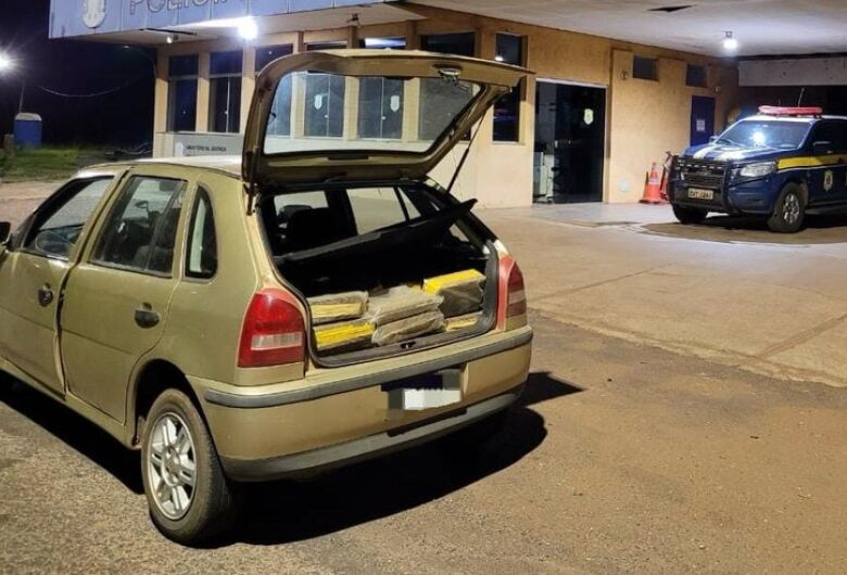 Motorista é preso com mais de 160kg de maconha em veículo no interior