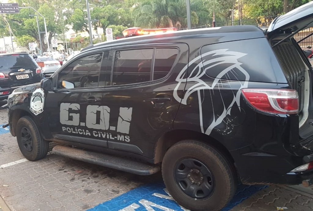 Polícia Civil prende estelionatária que estava foragida na Capital