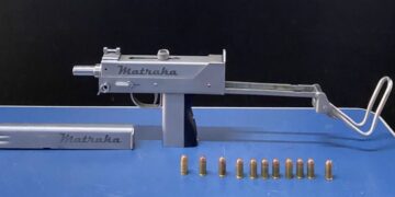 Homem é preso em flagrante com submetralhadora automática em Mundo Novo