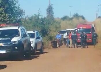 Vídeo: Mulher é encontrada m*rta próximo a ponte no rio Anhandui; corpo tinha marcas de perfurações 