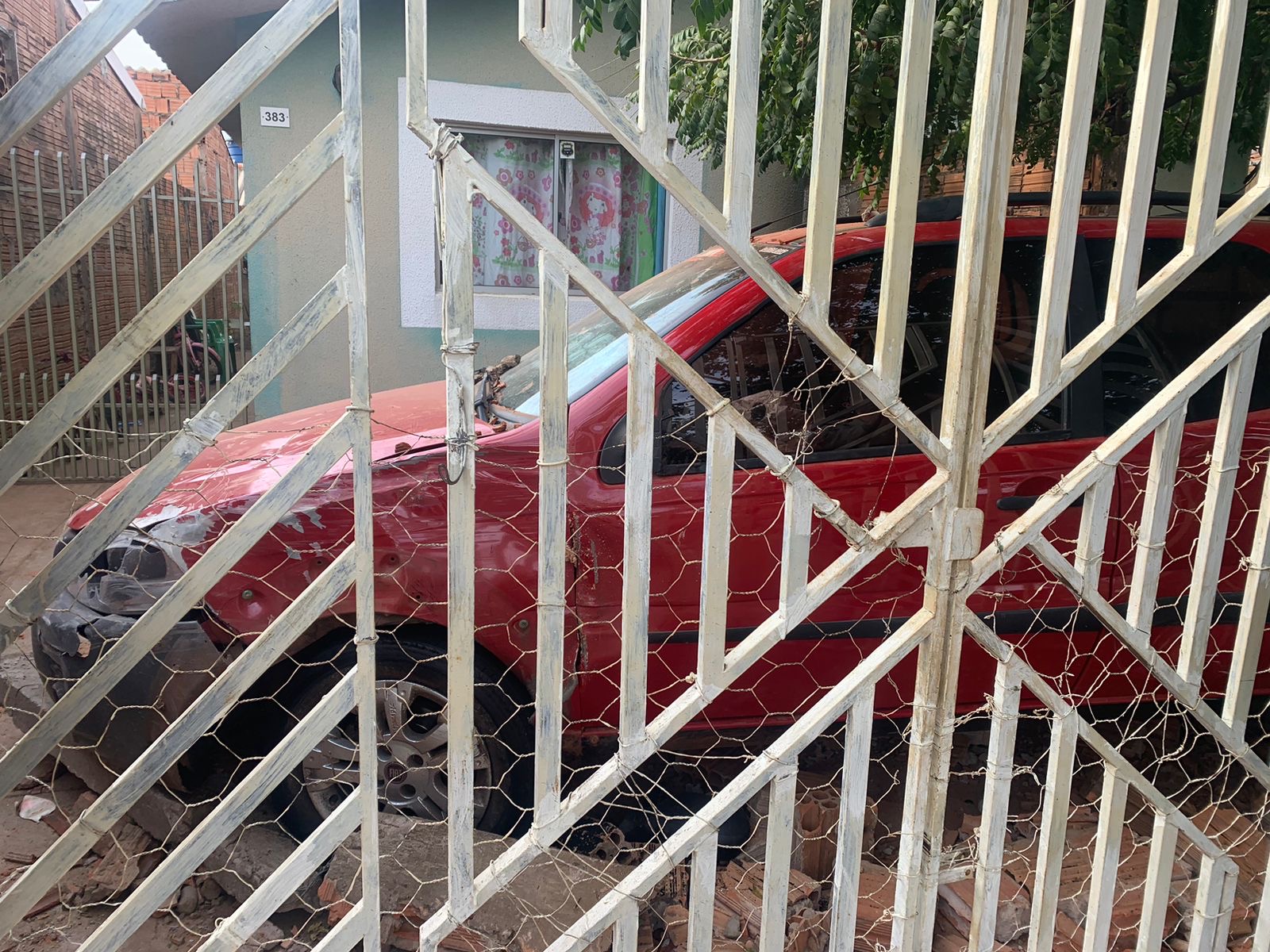 Homem que seria agiota “metido a bravo” é baleado no Caiobá e fica em estado grave 