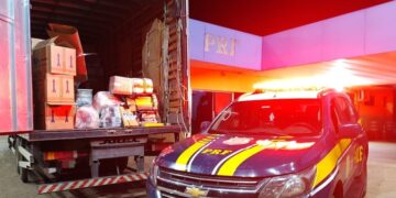 PRF apreende 2 toneladas de maconha em Água Clara