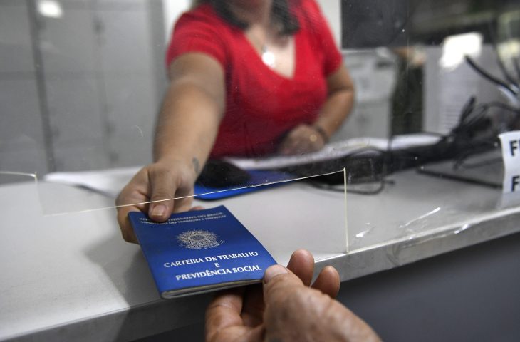 Desemprego tem a menor taxa em 13 anos