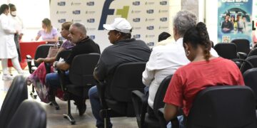 Confira o que abre e fecha dos órgãos públicos do Estado com os feriados municipais