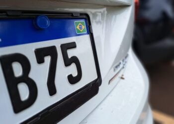 Junho é mês de licenciar veículos com placas terminadas em 4 e 5 no Mato Grosso do Sul