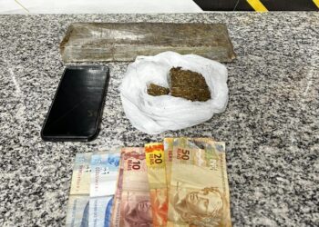 Mulher é presa fazendo delivery de drogas em Dourados