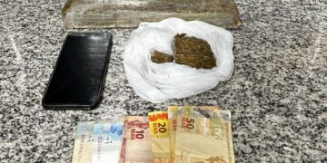 Mulher é presa fazendo delivery de drogas em Dourados