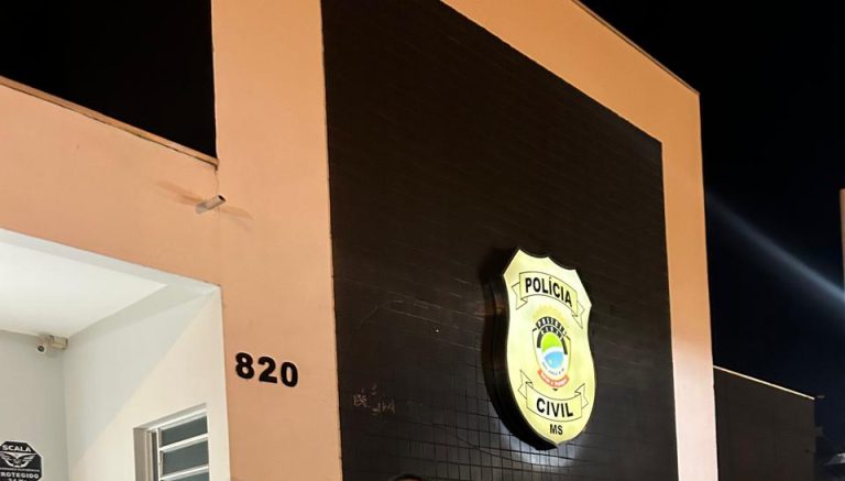 Adolescente é preso após tentar passar a mão em policial civil em parque de Dourados