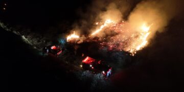 Esforços de combate a incêndios continuam durante a noite no Pantanal de Mato Grosso do Sul