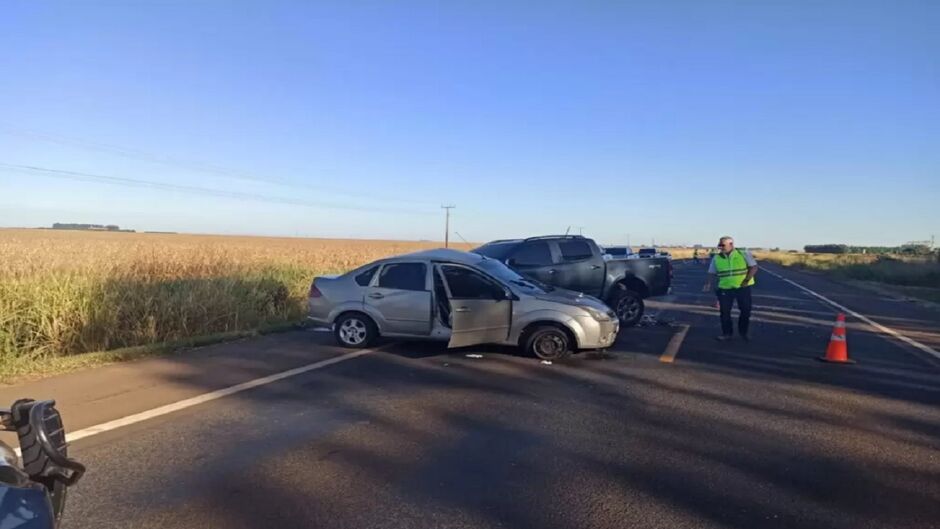Idoso morre após ter carro atingido por caminhonete na MS-306, em Chapadão do Sul