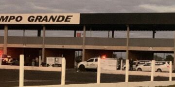 Vídeo: sem capacete, jovem m*rre ao fazer manobras em evento “ilegal” no Autódromo 