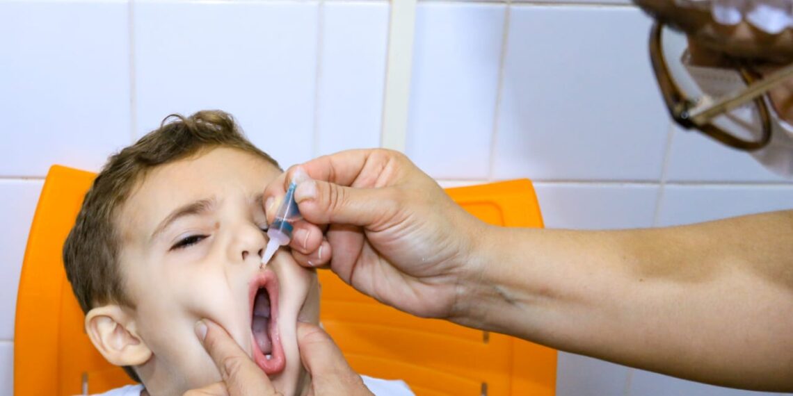 Imunização contra poliomielite continua nas unidades de saúde de Campo Grande