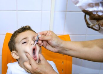 Imunização contra poliomielite continua nas unidades de saúde de Campo Grande