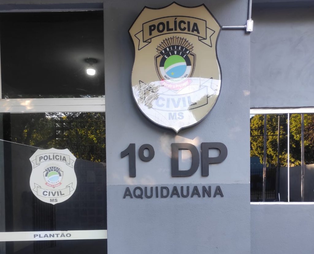 Polícia Civil apreende celular e fecha “boca de fumo” em Aquidauana