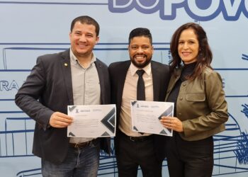 Professor Riverton homenageia gestão do Conselho Regional de Medicina Veterinária de MS