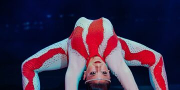 Em espetáculo de circo camaro vira transformer na Capital